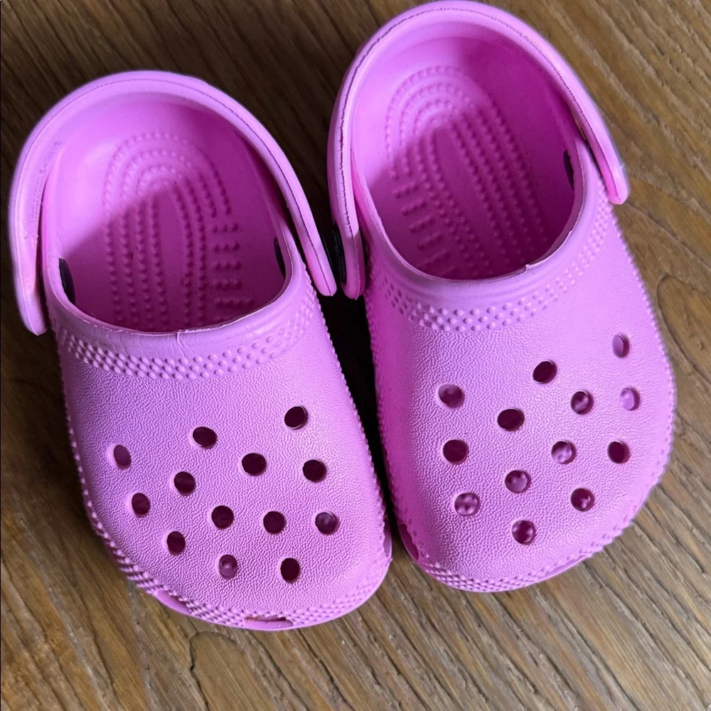 CROCS Kids Bright Pink Sandals